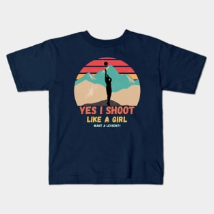 Shoot like a girl Basketball Kids T-Shirt